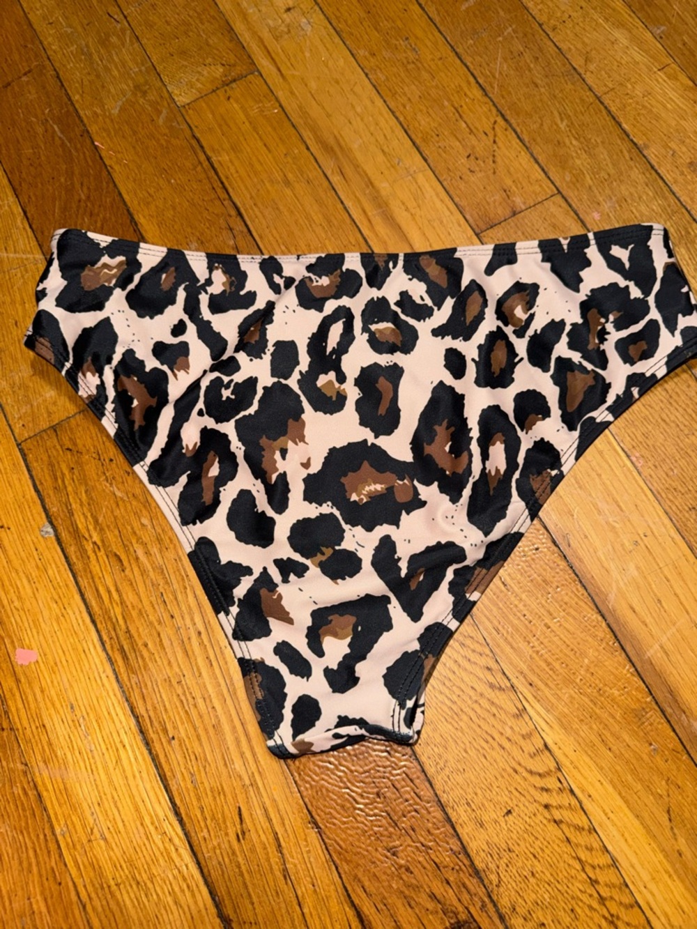 Beachsissi Women’s Animal Print Bikini Bottoms Size Medium - Picture 4 of 4